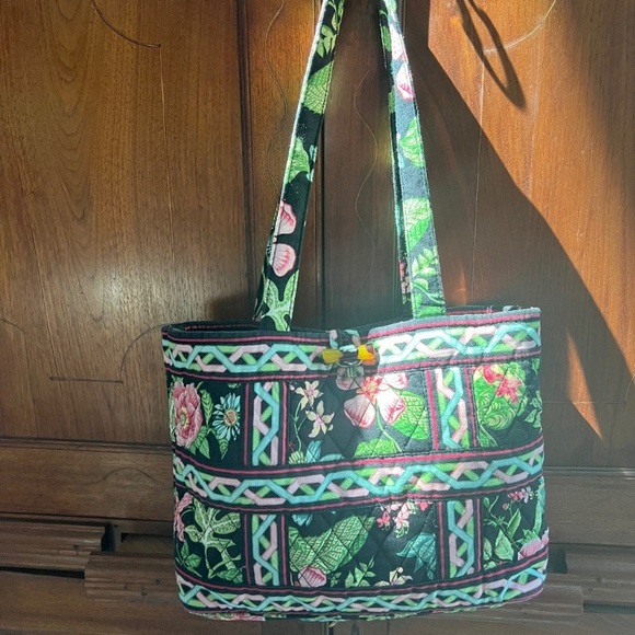 Small Vera Bradley Tote - Picture 1 of 6